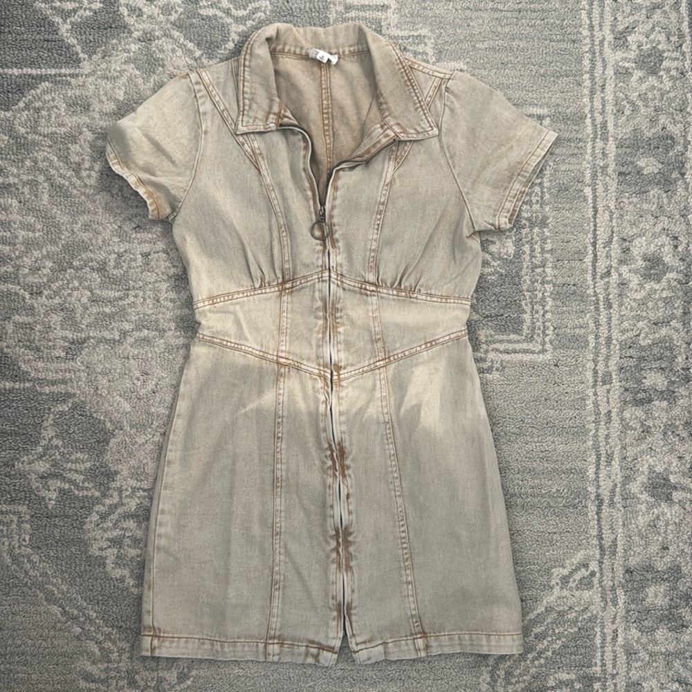 Le Lis medium dress